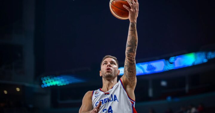 Stefan Jović going for layup against team Czech Republic, EuroBasket 2025