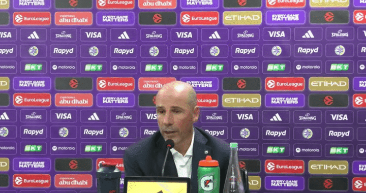 Đoan Penjaroja, trener KK Barselona na pres konferenciji nakon meča sa Makabijem