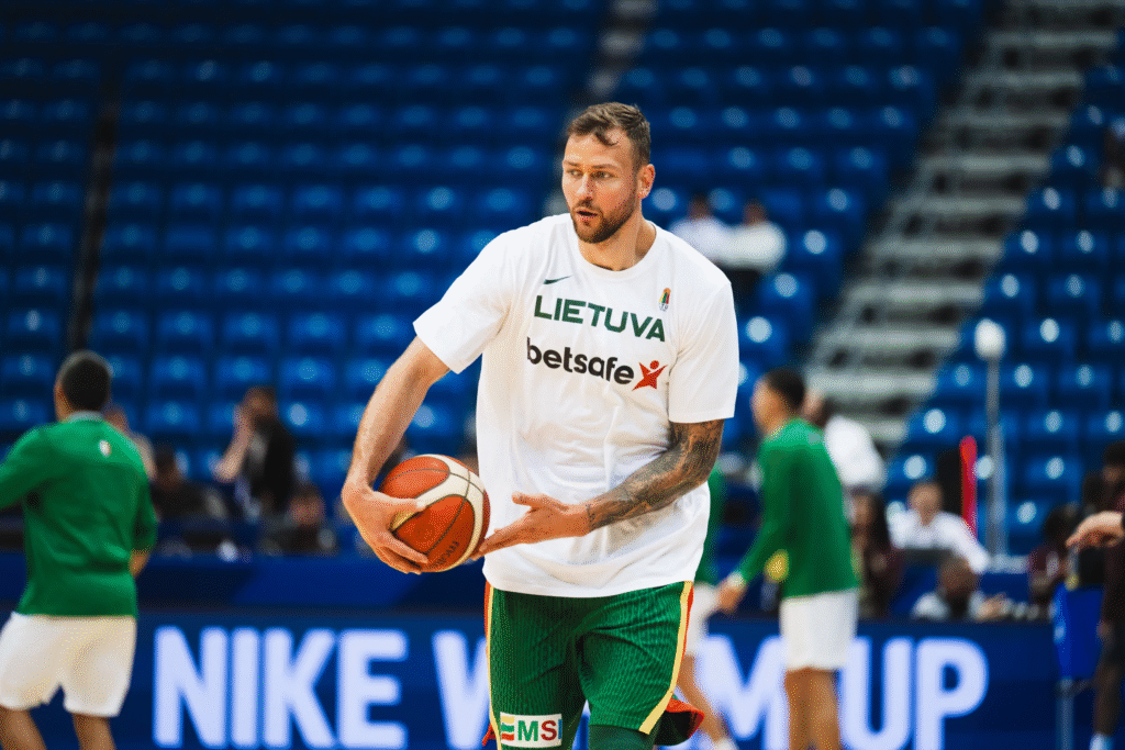 Moteijunas Crvena zvezda
