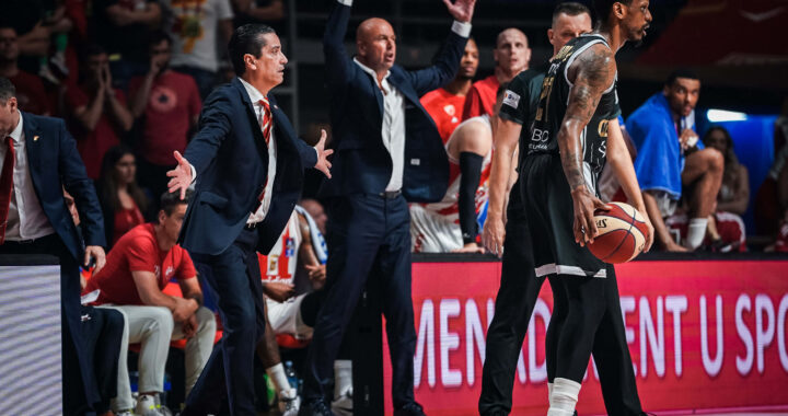 Janis Sferopulos, trener KK Crvena zvezda i Džejms Naneli, košarkaš KK Partizan na drugoj utakmici finala ABA lige u sezoni 2023-24