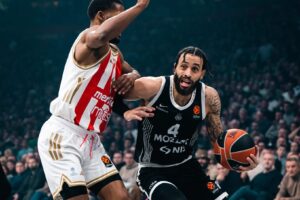 Dvejn Vašington u prodoru protiv Džereda Batlera